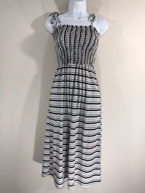Caution To The Wind Women's Medium Striped Spaghetti Strap Smocked Bodice Dress
